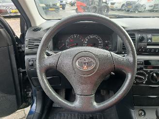 Toyota Corolla Corolla (E12) Hatchback 1.6 16V VVT-i (3ZZFE) [81kW]  (01-2002/12-2006=
) picture 18