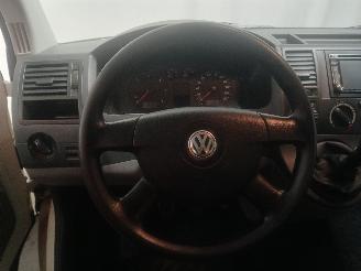Volkswagen Transporter Transporter T5 Van 2.5 TDi (BNZ) [96kW]  (04-2003/11-2009) picture 17