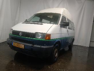 Schadeauto Volkswagen Transporter Transporter/Caravelle T4 Bus 2.5i (AVT) [85kW]  (08-1996/04-2003) 2000/3