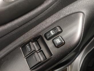 Toyota Yaris Yaris (P1) Hatchback 1.3 16V VVT-i (2SZFE) [64kW]  (04-2002/09-2005) picture 13