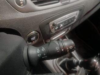 Renault Scenic Grand Scénic III (JZ) MPV 1.2 16V TCe 115 (H5F-400(H5F-A4)) [85kW]  =
(04-2012/12-2016) picture 14