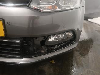 Volkswagen Polo Polo V (6R) Hatchback 1.4 TDI 12V 90 (CUSB(Euro 6)) [66kW]  (02-2014/1=
0-2017) picture 23