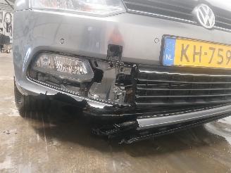 Volkswagen Polo Polo V (6R) Hatchback 1.4 TDI 12V 90 (CUSB(Euro 6)) [66kW]  (02-2014/1=
0-2017) picture 20