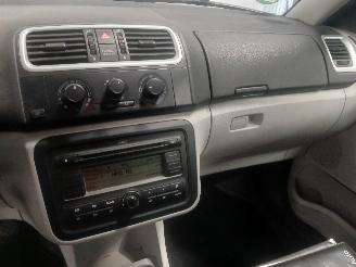 Skoda Roomster Roomster (5J) MPV 1.4 16V (BXW) [63kW]  (09-2006/05-2015) picture 16