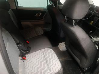 Skoda Roomster Roomster (5J) MPV 1.4 16V (BXW) [63kW]  (09-2006/05-2015) picture 10