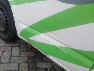 Volkswagen Transporter Transporter T5 Van 1.9 TDi (AXC) [63kW]  (04-2003/11-2009) picture 19