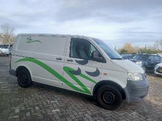 Volkswagen Transporter Transporter T5 Van 1.9 TDi (AXC) [63kW]  (04-2003/11-2009) picture 6