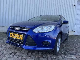 Avarii autoturisme Ford Focus Focus 3 Wagon Combi 1.0 Ti-VCT EcoBoost 12V 100 (M2DA(Euro 5)) [74kW] =
 (02-2012/05-2018) 2014/12