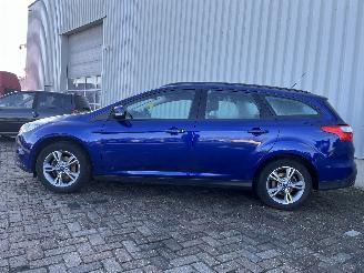 Ford Focus Focus 3 Wagon Combi 1.0 Ti-VCT EcoBoost 12V 100 (M2DA(Euro 5)) [74kW] =
 (02-2012/05-2018) picture 4