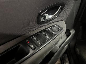 Renault Scenic Scénic III (JZ) MPV 1.2 16V TCe 115 Energy (H5F-400(H5F-A4)) [85kW] =
 (04-2012/09-2016) picture 13