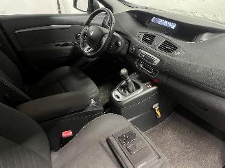 Renault Scenic Scénic III (JZ) MPV 1.2 16V TCe 115 Energy (H5F-400(H5F-A4)) [85kW] =
 (04-2012/09-2016) picture 9