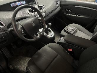 Renault Scenic Scénic III (JZ) MPV 1.2 16V TCe 115 Energy (H5F-400(H5F-A4)) [85kW] =
 (04-2012/09-2016) picture 12