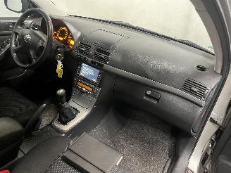 Toyota Avensis Avensis (T25/B1D) Liftback 2.0 16V VVT-i D4 (1AZFSE) [108kW]  (03-2003=
/11-2008) picture 10