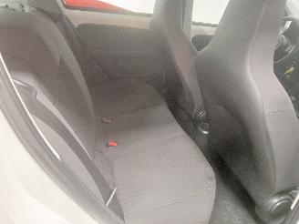 Volkswagen Up! Up! (121) Hatchback 1.0 12V 60 (CHYA) [44kW]  (08-2011/08-2020) picture 10