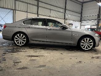 BMW 5-serie 5 serie (F10) Sedan 550i V8 32V TwinPower Turbo (N63-B44A) [300kW]  (0=
3-2010/06-2013) picture 6