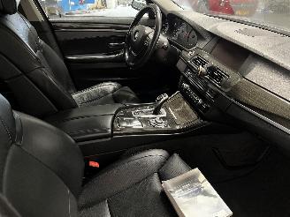 BMW 5-serie 5 serie (F10) Sedan 550i V8 32V TwinPower Turbo (N63-B44A) [300kW]  (0=
3-2010/06-2013) picture 9