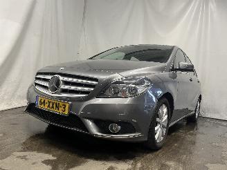 škoda osobní automobily Mercedes B-klasse B (W246) Hatchback 1.6 B-180 BlueEFFICIENCY Turbo 16V (M270.910) [90kW=
]  (11-2011/12-2018) 2012/9