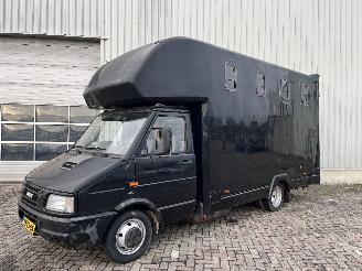 Iveco New Daily New Daily I/II Chassis-Cabine 35.10 (8140.23) [76kW]  (01-1996/04-1999=
) picture 3