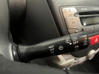 Peugeot 107 107 Hatchback 1.0 12V (384F(1KR)) [50kW]  (06-2005/05-2014) picture 17