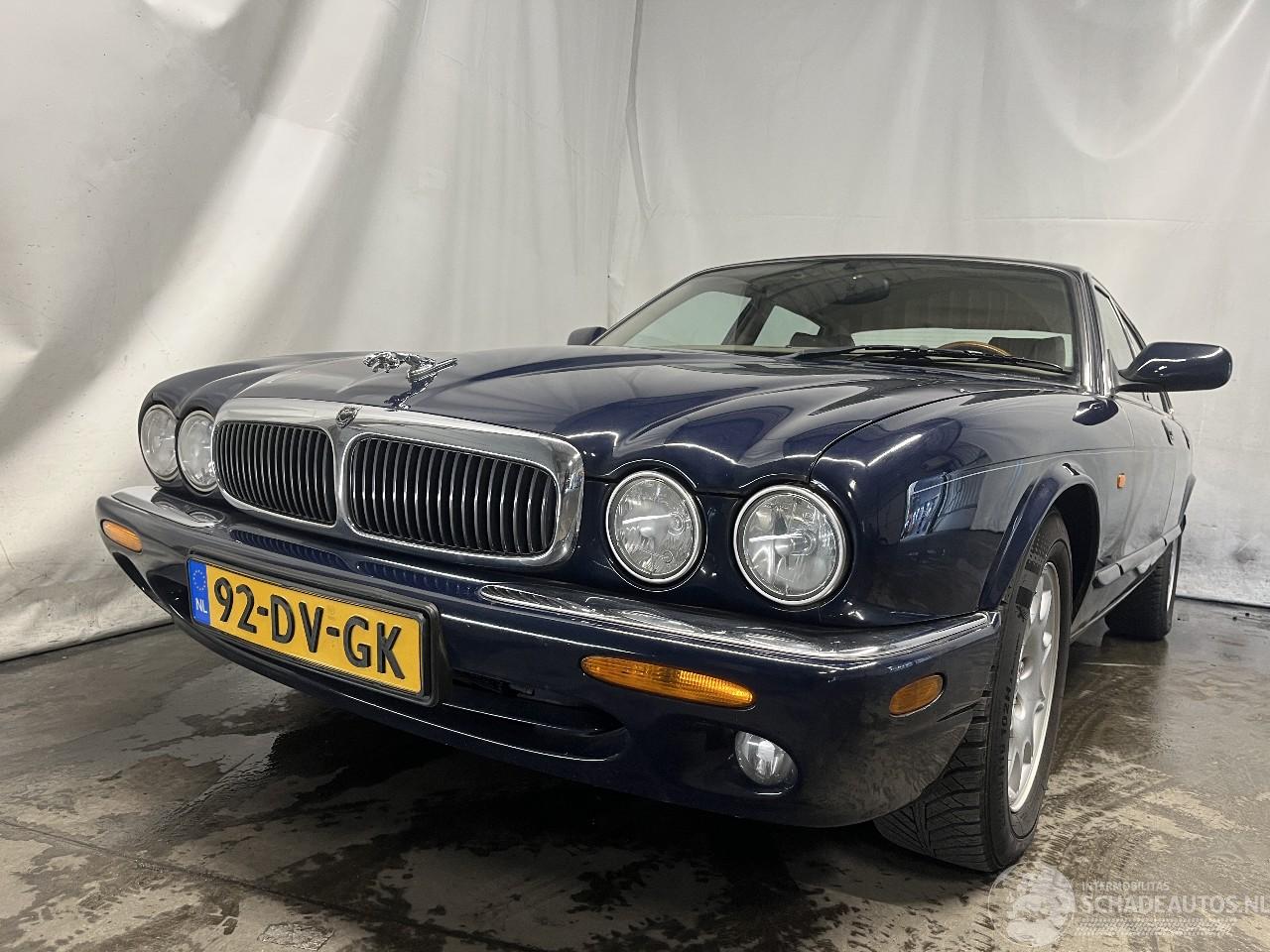 Jaguar XJ XJ8 (X308) Sedan 3.2 V8 32V Executive,Sport (AC) [174kW]  (07-1997/05-=
2003)