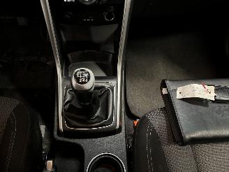 Hyundai I-30 i30 (GDHB5) Hatchback 1.6 GDI Blue 16V (G4FD(Euro 4)) [99kW]  (12-2011=
/12-2016) picture 22