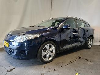 Renault Mégane Megane III Grandtour (KZ) Combi 5-drs 2.0 16V CVT (M4R-F713) [103kW]  =
(05-2009/02-2016) picture 3