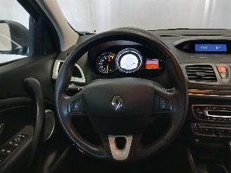 Renault Mégane Megane III Grandtour (KZ) Combi 5-drs 2.0 16V CVT (M4R-F713) [103kW]  =
(05-2009/02-2016) picture 19