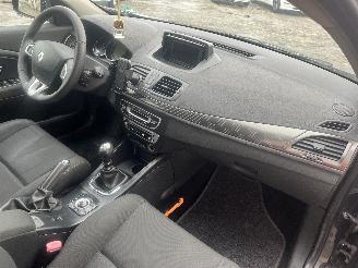 Renault Mégane Megane III Berline (BZ) Hatchback 5-drs 1.5 dCi 110 (K9K-656(K9K-G6)) =
[81kW]  (02-2009/02-2016) picture 11