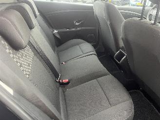 Renault Mégane Megane III Berline (BZ) Hatchback 5-drs 1.5 dCi 110 (K9K-656(K9K-G6)) =
[81kW]  (02-2009/02-2016) picture 13