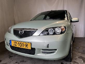 damaged passenger cars Mazda 2 2 (NB/NC/ND/NE) Hatchback 1.4 16V (FXJA) [58kW]  (04-2003/06-2007) 2007/6