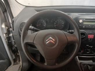 Citroën Nemo Nemo (AA) Van 1.4 HDi 70 (DV4TED(8HS)) [50kW]  (02-2008/...) picture 18