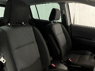 Mazda 5 5 (CR19) MPV 1.8i 16V (L823) [85kW]  (02-2005/05-2010) picture 8