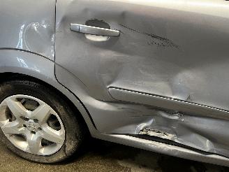 Opel Zafira Zafira (M75) MPV 1.6 16V (Z16XER(Euro 4)) [85kW]  (01-2008/04-2015) picture 9