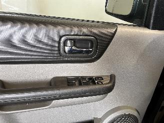 Nissan X-Trail X-Trail (T30) SUV 2.0 16V 4x4 (QR20DE) [103kW]  (07-2001/01-2013) picture 21