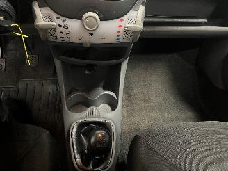 Toyota Aygo Aygo (B10) Hatchback 1.0 12V VVT-i (1KR-FE) [50kW]  (07-2005/05-2014) picture 23