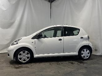 Toyota Aygo Aygo (B10) Hatchback 1.0 12V VVT-i (1KR-FE) [50kW]  (07-2005/05-2014) picture 4