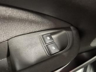 Opel Adam Adam Hatchback 3-drs 1.0 Ecotec 12V SIDI Turbo (B10XFT(Euro 6)) [66kW]=
  (07-2014/11-2018) picture 18