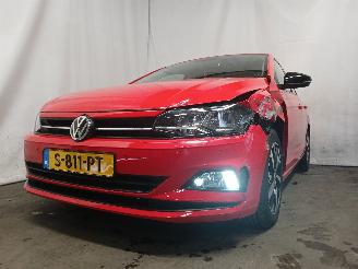 Damaged car Volkswagen Polo Polo VI (AW1) Hatchback 5-drs 1.0 MPi 12V (CHYC) [48kW]  (06-2017/02-2=
020) 2018/7