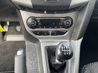 Ford Focus Focus 3 Wagon Combi 1.0 Ti-VCT EcoBoost 12V 125 (M1DA(Euro 5)) [92kW] =
 (02-2012/05-2018) picture 17