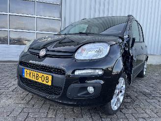 uszkodzony samochody osobowe Fiat Panda Panda/Pandina (312) Hatchback 0.9 TwinAir Turbo 85 (312.A.2000) [63kW]=
  (02-2012/...) 2013/4