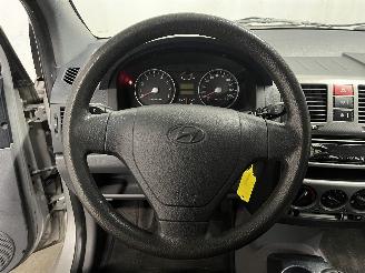 Hyundai Getz Getz Hatchback 1.3i 12V (G4EA) [60kW]  (09-2002/03-2004) picture 15