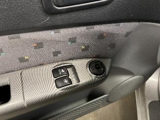 Hyundai Getz Getz Hatchback 1.3i 12V (G4EA) [60kW]  (09-2002/03-2004) picture 14