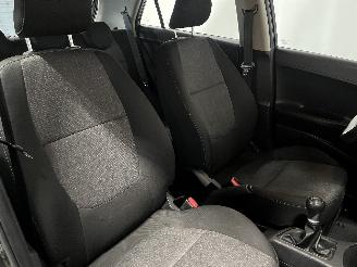 Kia Picanto Picanto (TA) Hatchback 1.0 12V (G3LA) [51kW]  (05-2011/06-2017) picture 8