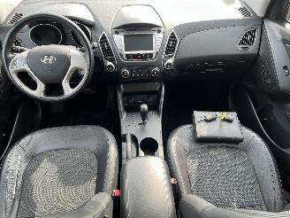 Hyundai Ix35 iX35 (LM) SUV 2.0 16V (G4KD) [120kW]  (01-2010/08-2013) picture 19