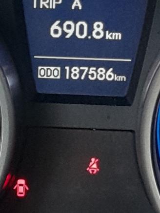 Hyundai Ix35 iX35 (LM) SUV 2.0 16V (G4KD) [120kW]  (01-2010/08-2013) picture 2