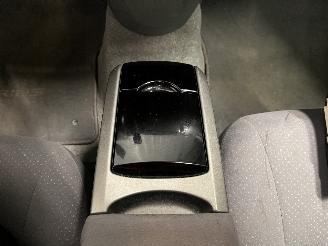 Toyota Prius Prius (NHW20) Liftback 1.5 16V (1NZ-FXE) [82kW]  (09-2003/12-2009) picture 20