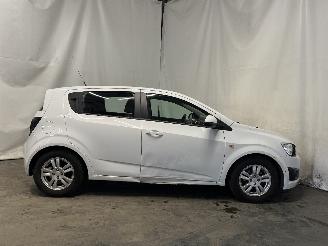 Chevrolet Aveo Aveo (300) Hatchback 1.2 16V (LDC) [63kW]  (03-2011/12-2015) picture 6