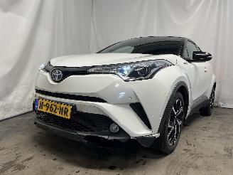 uszkodzony samochody osobowe Toyota C-HR C-HR (X1,X5) SUV 1.8 16V Hybrid (2ZRFXE) [90kW]  (10-2016/...) 2017/8