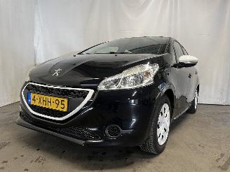 Coche accidentado Peugeot 208 208 I (CA/CC/CK/CL) Hatchback 1.0 Vti 12V PureTech (EB0(ZMZ)) [50kW]  =
(03-2012/12-2019) 2014/7