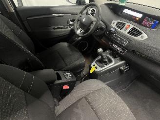 Renault Scenic Grand Scénic III (JZ) MPV 1.4 16V TCe 130 (H4J-700(H4J-A7)) [96kW]  =
(02-2009/12-2016) picture 11